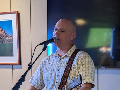 Pine Knolls Pub